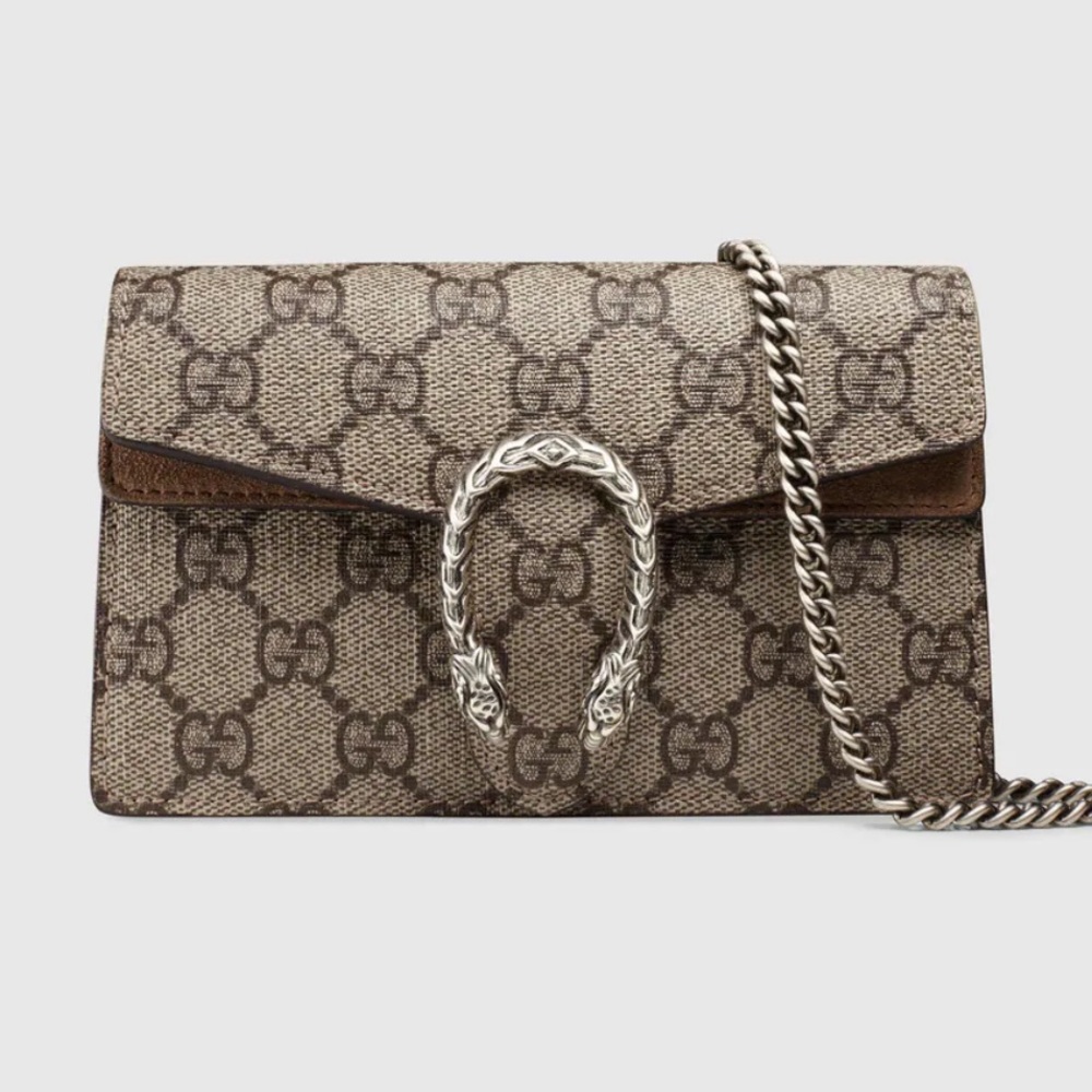 Barely worn Authentic Gucci mini handbag. Beautiful bag but I barely wear it.